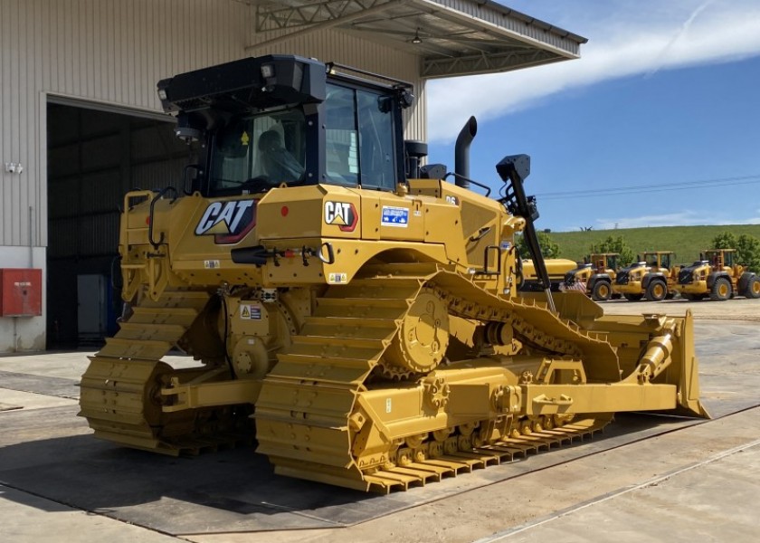 Caterpillar D6 LGP Dozer 3