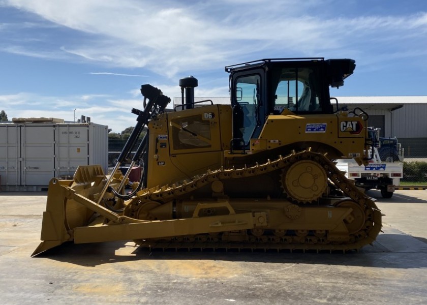Caterpillar D6 LGP Dozer 5
