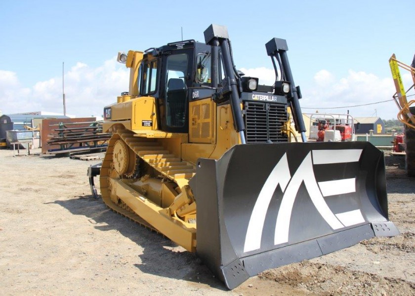 Caterpillar D6-R Dozer 1