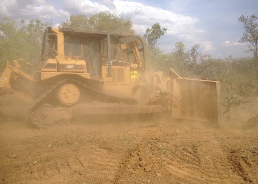 Caterpillar D6R Dozer 1