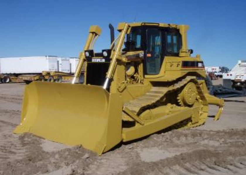 Caterpillar D6R Dozer 1