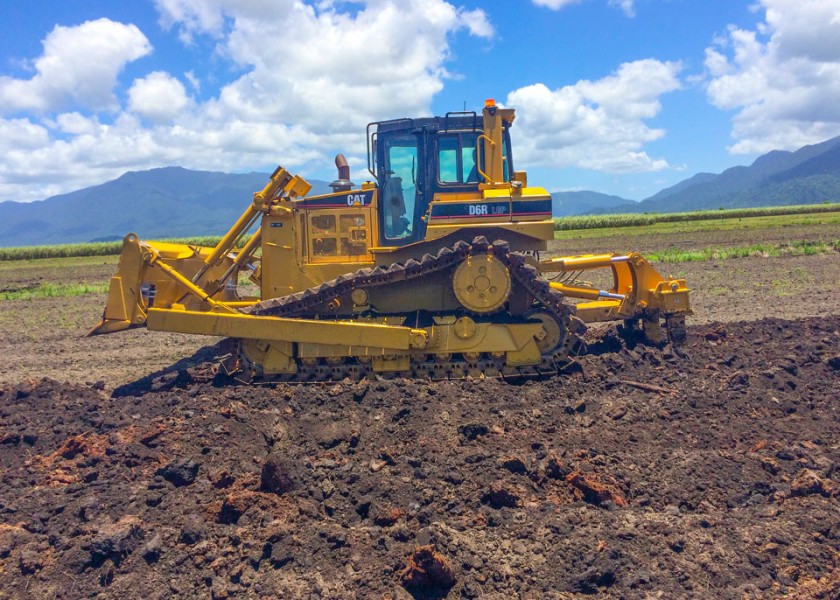 Caterpillar D6R LGP Dozer 2