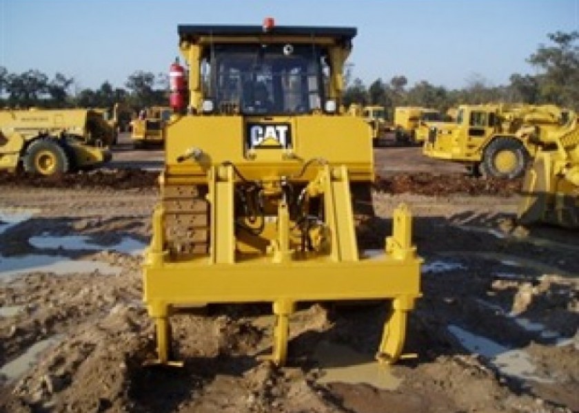 Caterpillar D8T Dozer 3