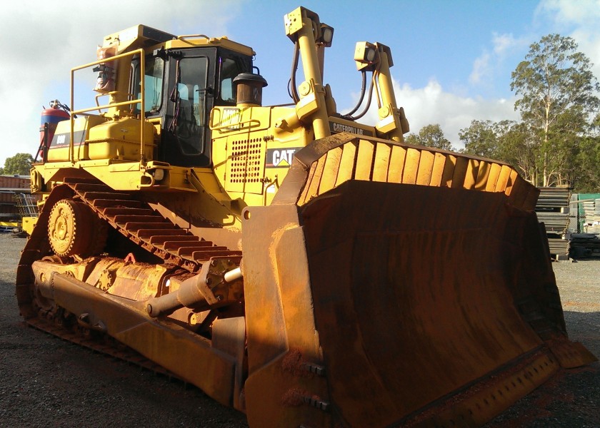 Caterpillar D9 Dozer 1