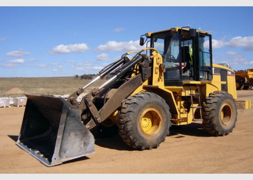 Caterpillar	 IT38G Loader* 2