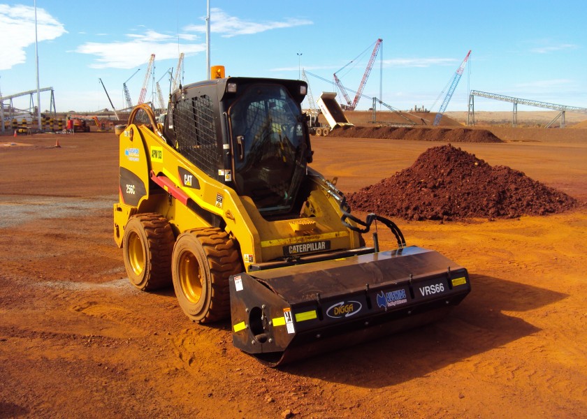 Caterpillar Skidsteer Loader 2