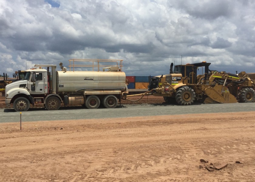 Cement/Lime Spreader Truck 3