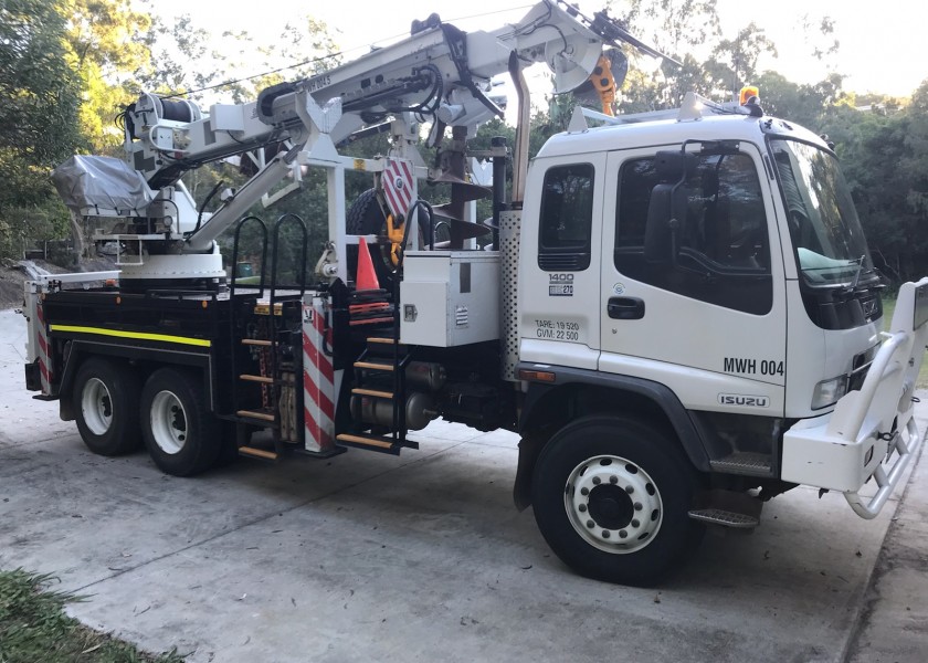 Crane Borer Truck 3