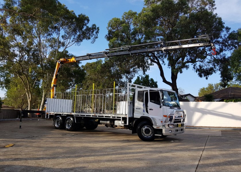 Crane truck hire  5