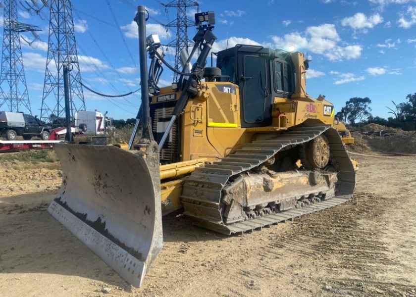 D6 CAT Dozer 1