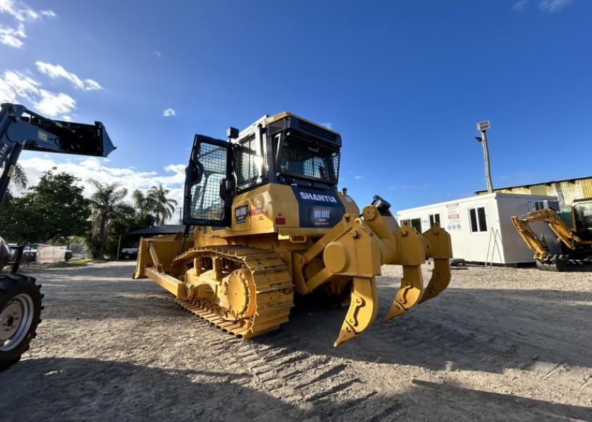 D6 Dozer 2