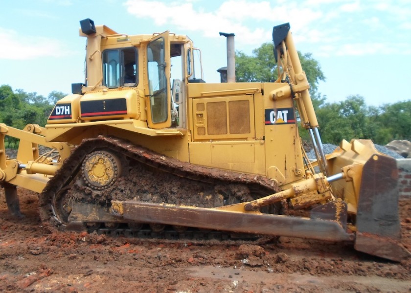 D7H Dozer 1