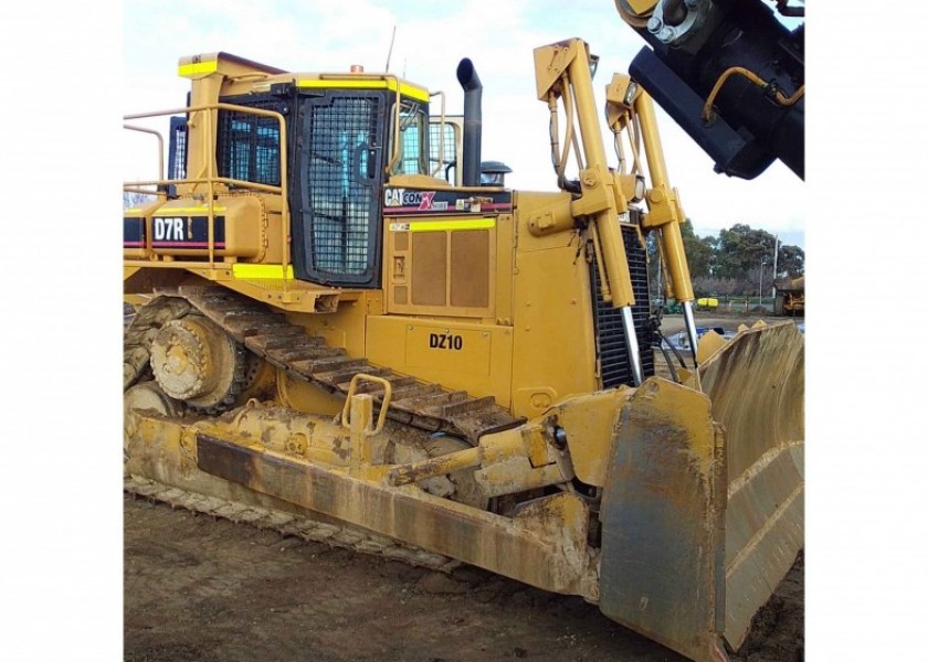 D7R Caterpillar Dozer 1