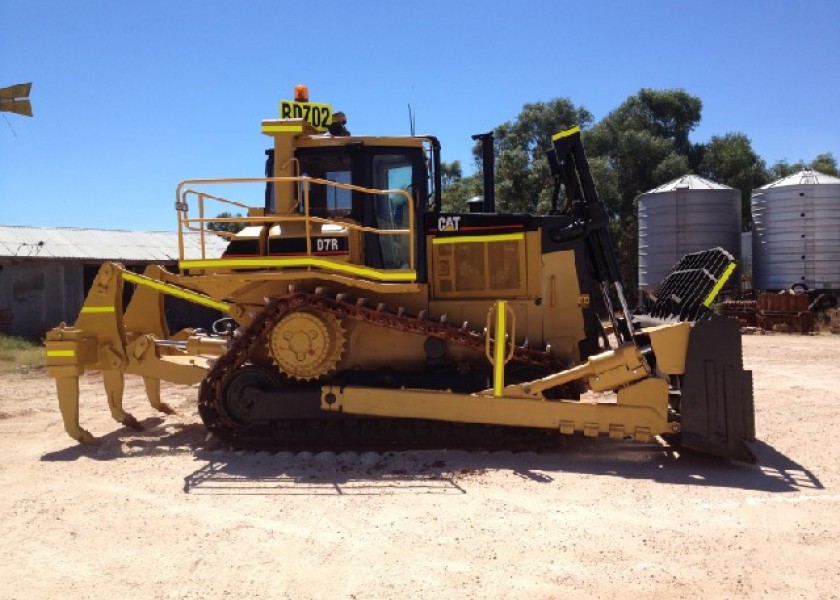 D7R Dozer 2