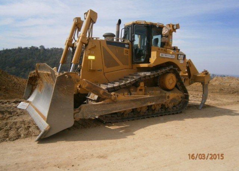 D8 CAT BULLDOZER  3