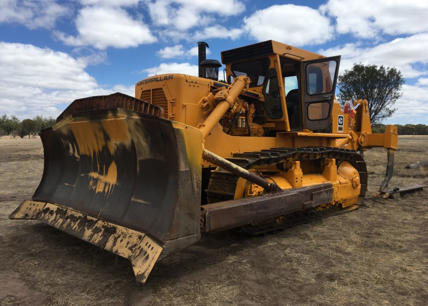 D9H Bulldozer for Hire 1