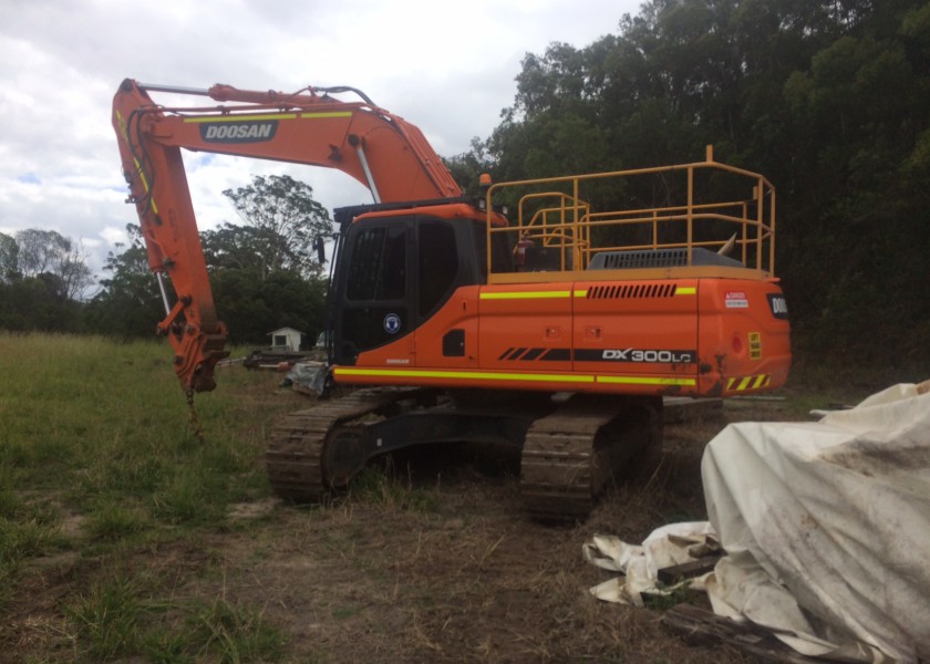 Doosan DX300LC-3  1