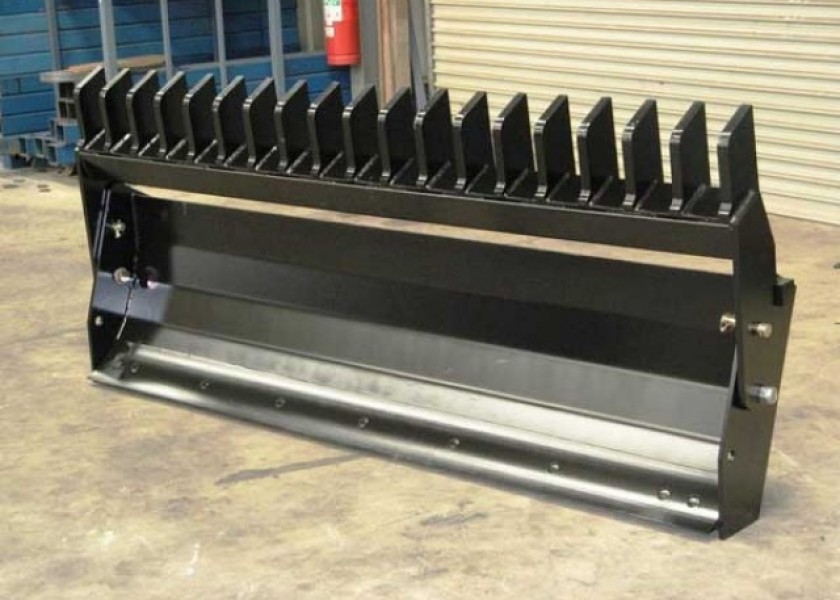 Dozer Blade / Stick Rake 2