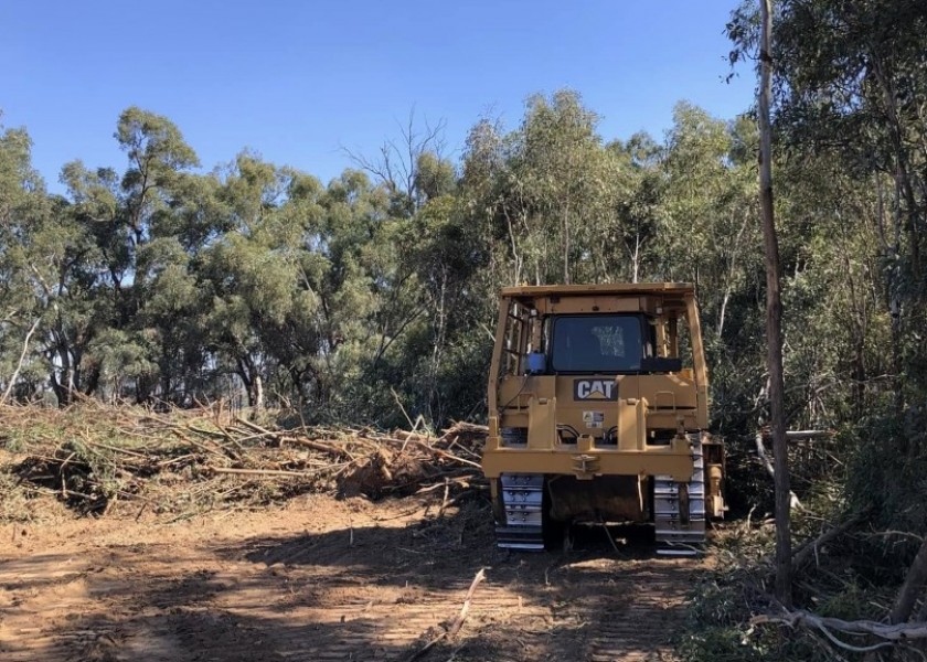 Dozer D6TXL w/operator 4