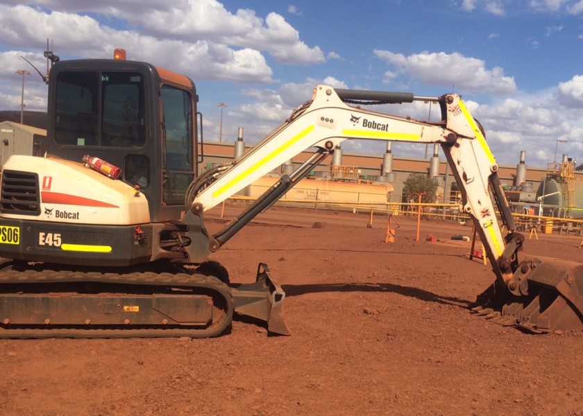 E45 Bobcat Excavator - 5T 2