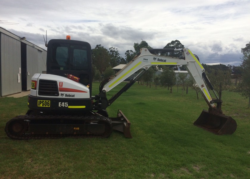 E45 Bobcat Excavator - 5T 5