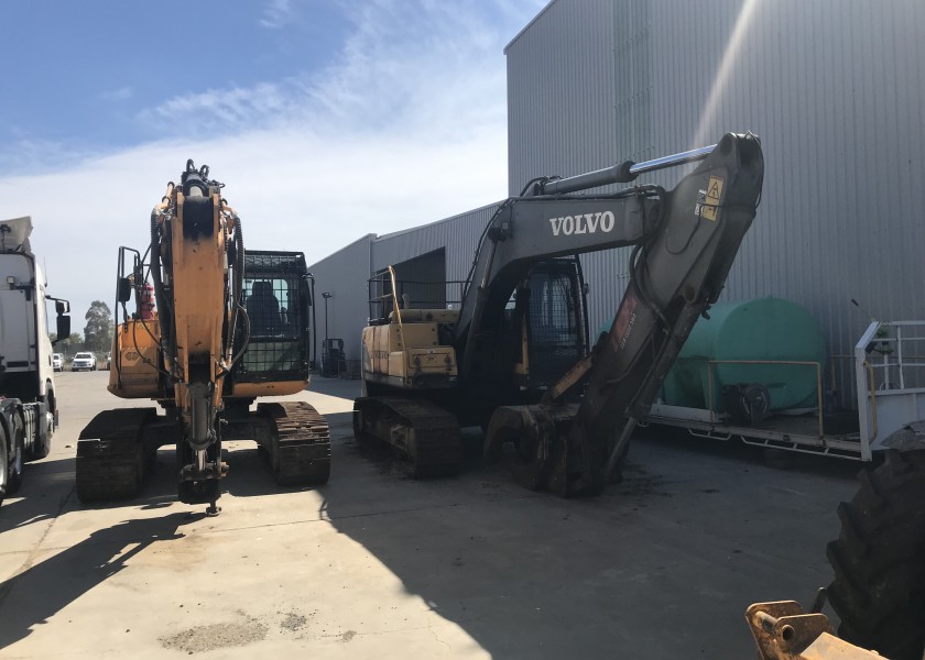 16-27T Excavators 1