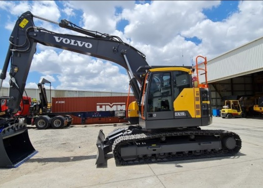 5-24T Excavators 2