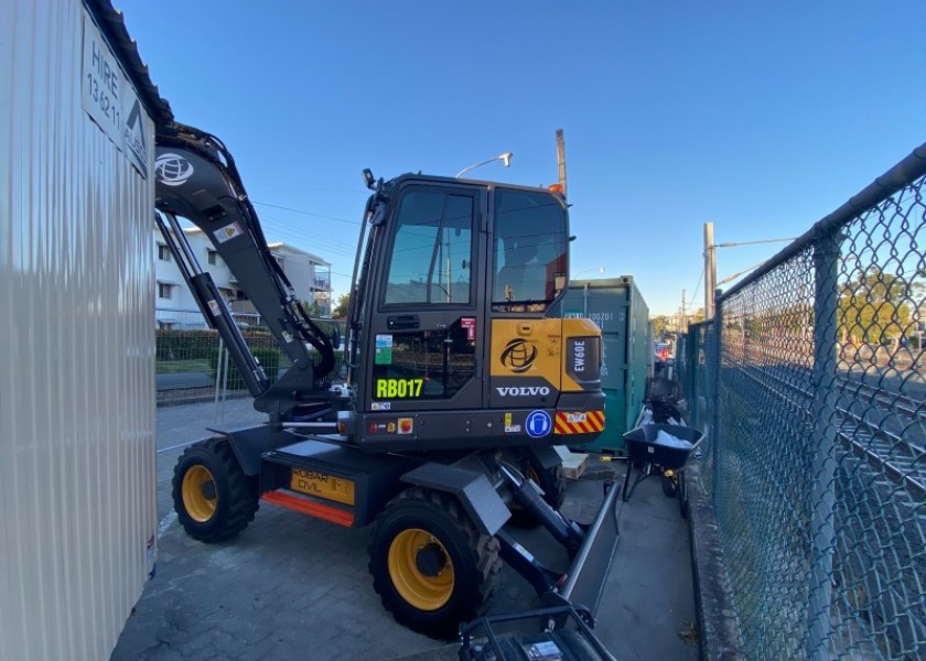 5-24T Excavators 3