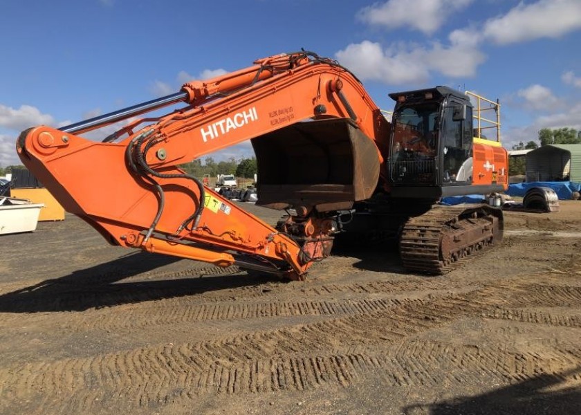 36T Hitachi Excavator 1