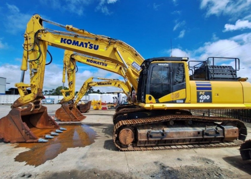 50T Komatsu PC490 Excavator - mine spec 1