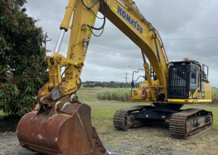 49T Komatsu PC490 Excavator - mine spec 2