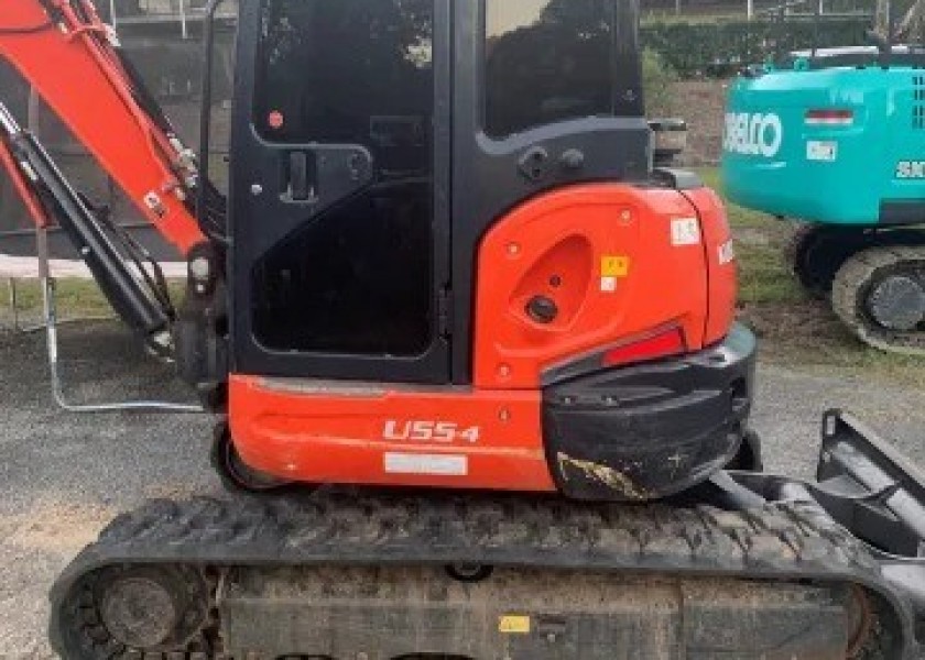 Excavator 5.5T 1