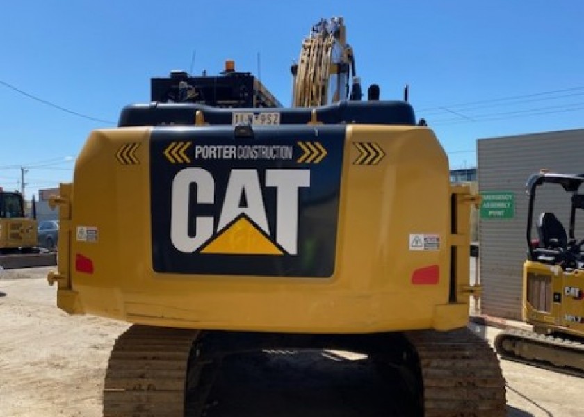 23T CAT 323FL Excavator with FAE Mulcher 3