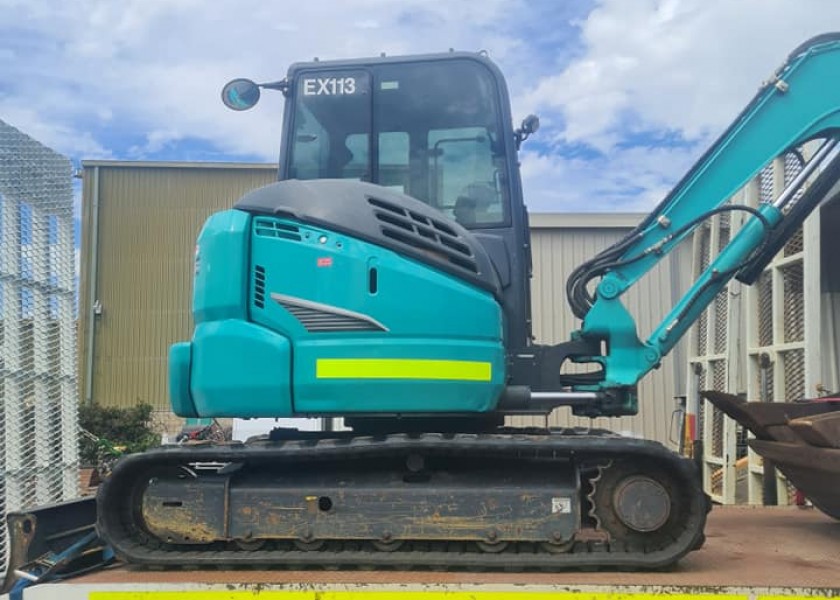 EXCAVATOR OPERATOR WET HIRE 1
