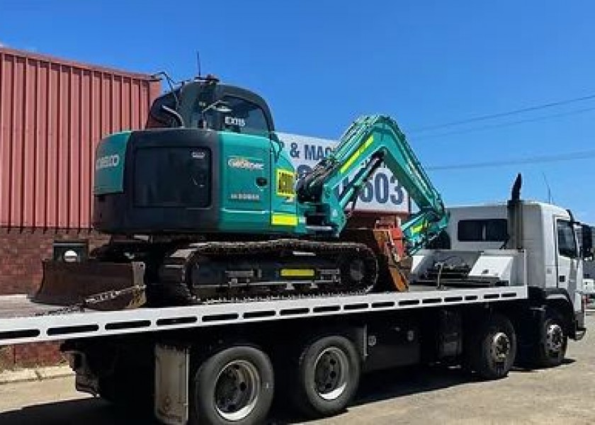EXCAVATOR OPERATOR WET HIRE 8