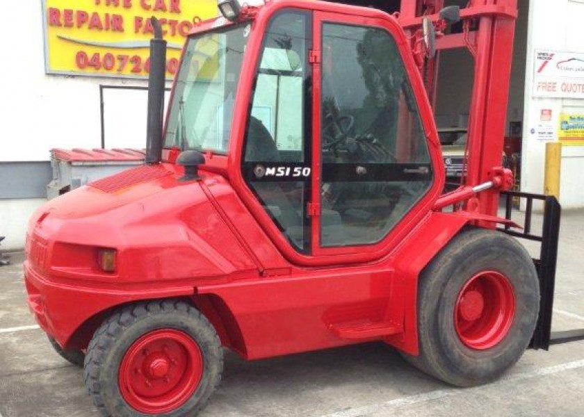 Forklift Rough Terrain 5T 2