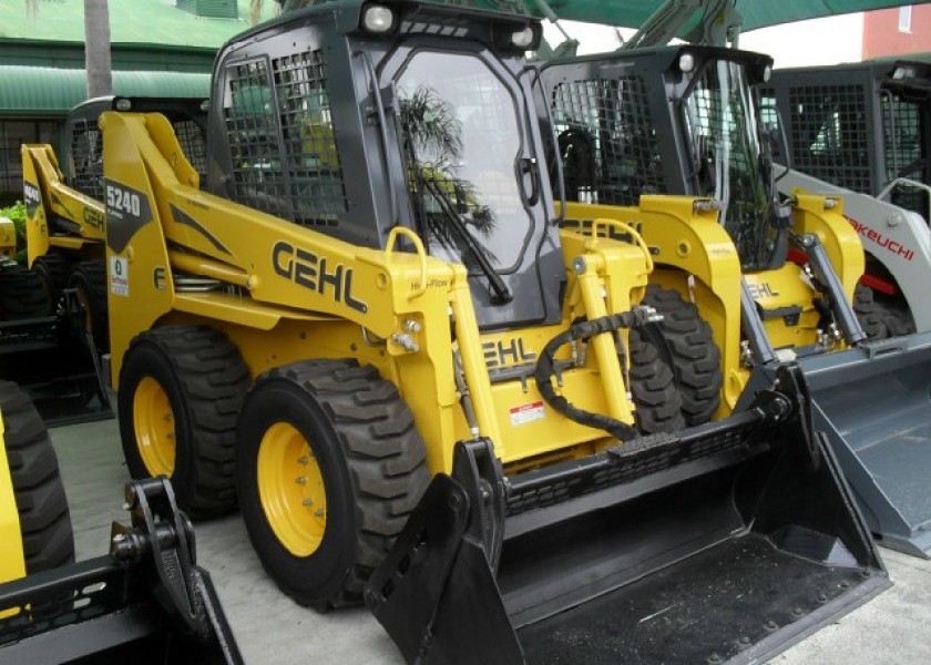 Gehl 5240E Skid Steer 1