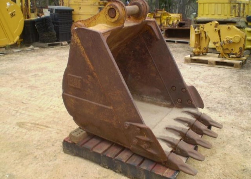 Genuine Cat 320 Bucket 1