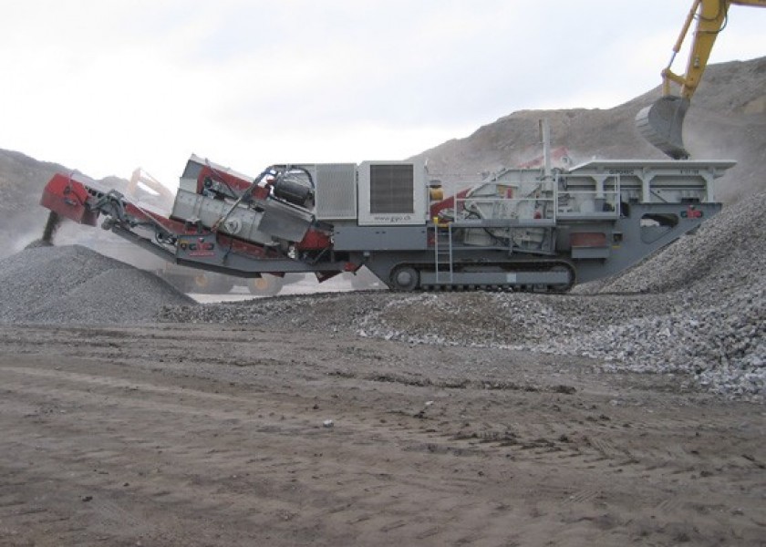 GIPO R131S Track mounted impactor 2