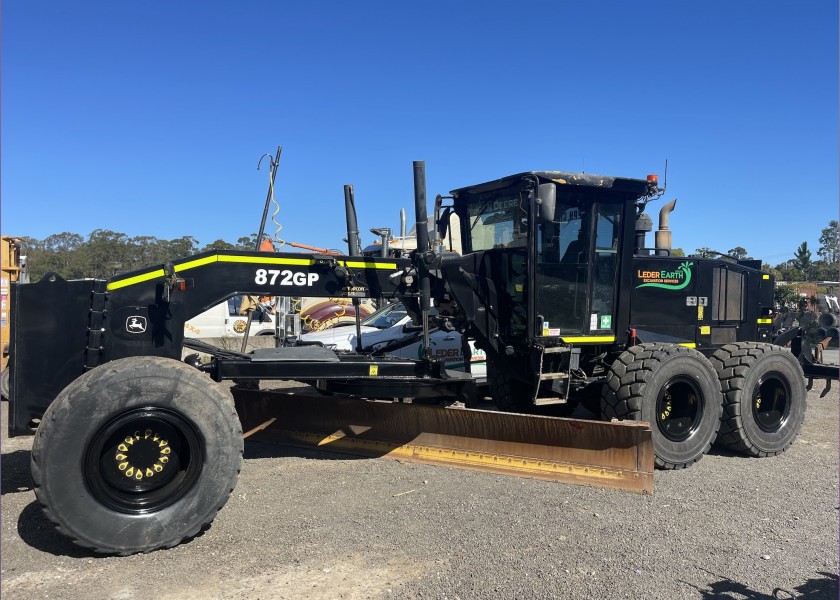 GRADER JOHN DEER 872GP - 16FT Blade 1