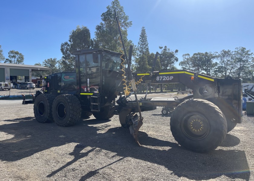 GRADER JOHN DEER 872GP - 16FT Blade 5