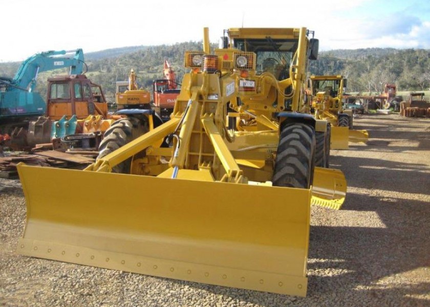 Heavy Duty Grader Blade 1