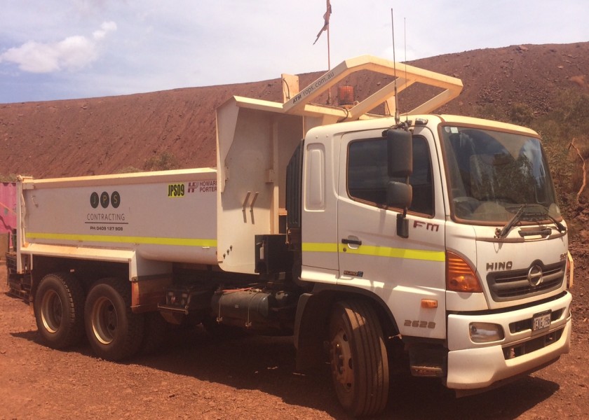 Hino 6 Wheel Tipper 1