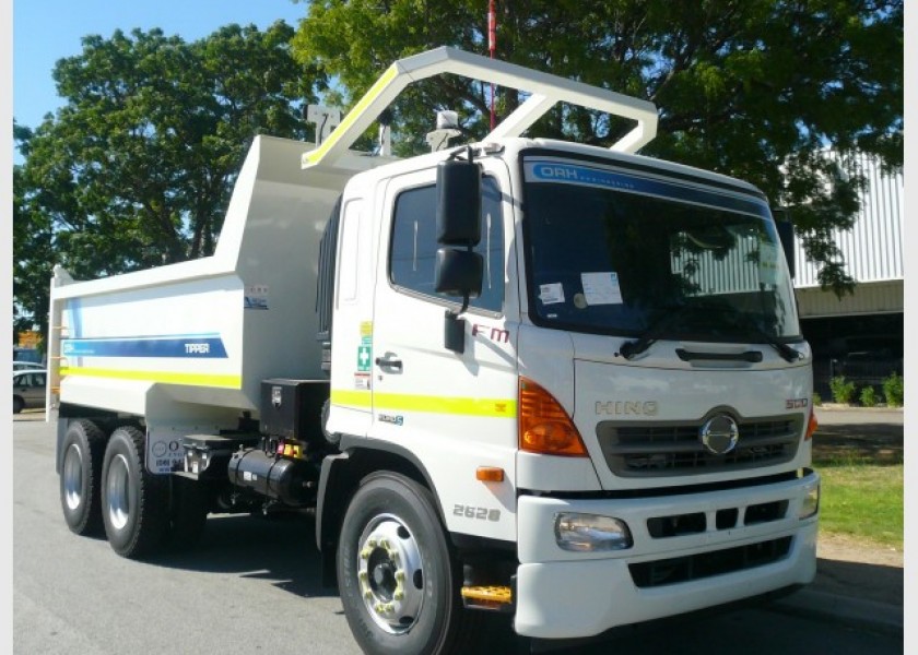 Hino FM 500 2426 Tippers 3