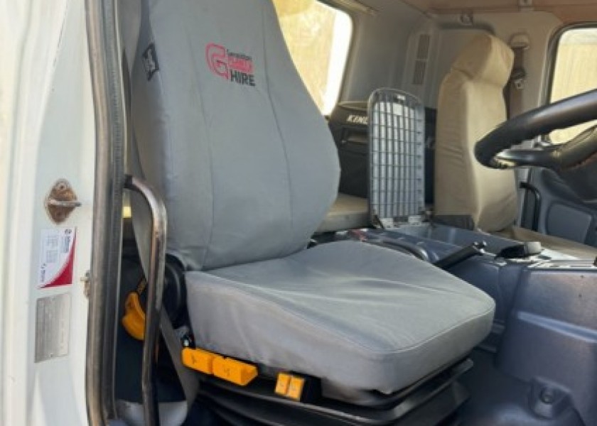 Hino FM500 Service Truck 7