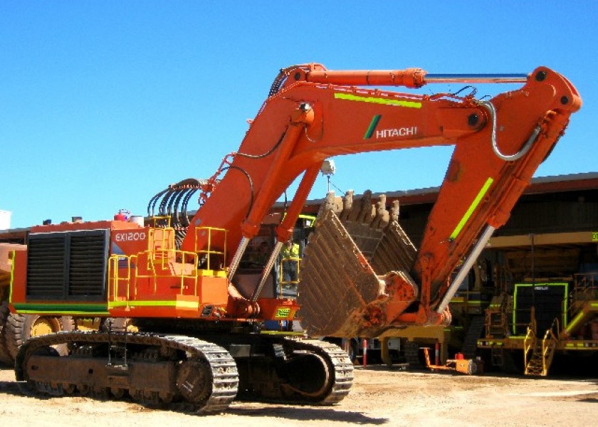 Hitachi EX1200BE-5 Excavator 1