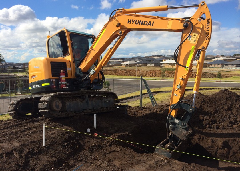 Hyundai 6T Excavator  1