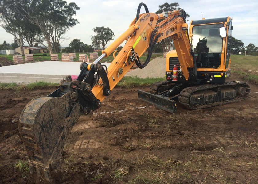 Hyundai 6T Excavator  3