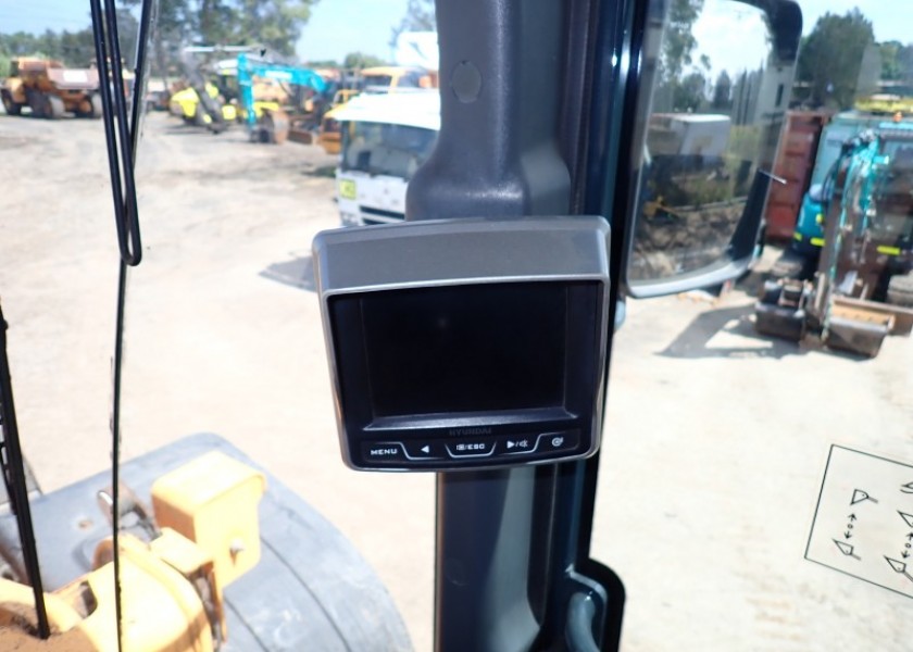 HYUNDAI HL770-9 LOADER 9