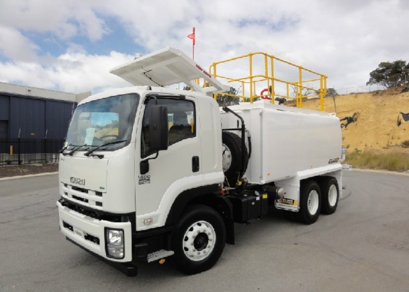 Isuzu FVZ 1400 Watercart 1